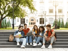 Thriving in Your First Year of College: Must-Know Tips for Building Lasting Friendships, Beating Homesickness, and Navigating Campus Life Like a Pro