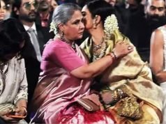 Rekha Surprises Jaya Bachchan with Heartfelt Hug as Amitabh Wins Best Actor at 2015 Star Screen Awards Rekha Surprises Jaya Bachchan with Heartfelt Hug as Amitabh Wins Best Actor at 2015 Star Screen Awards